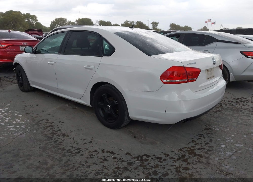 2014 VOLKSWAGEN PASSAT VIN: 1VWAH7A35EC021220
