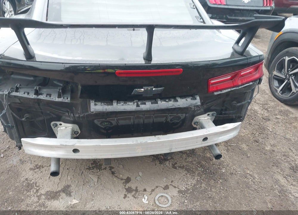 2016 CHEVROLET CAMARO VIN: 1G1FB1RSXG0142583