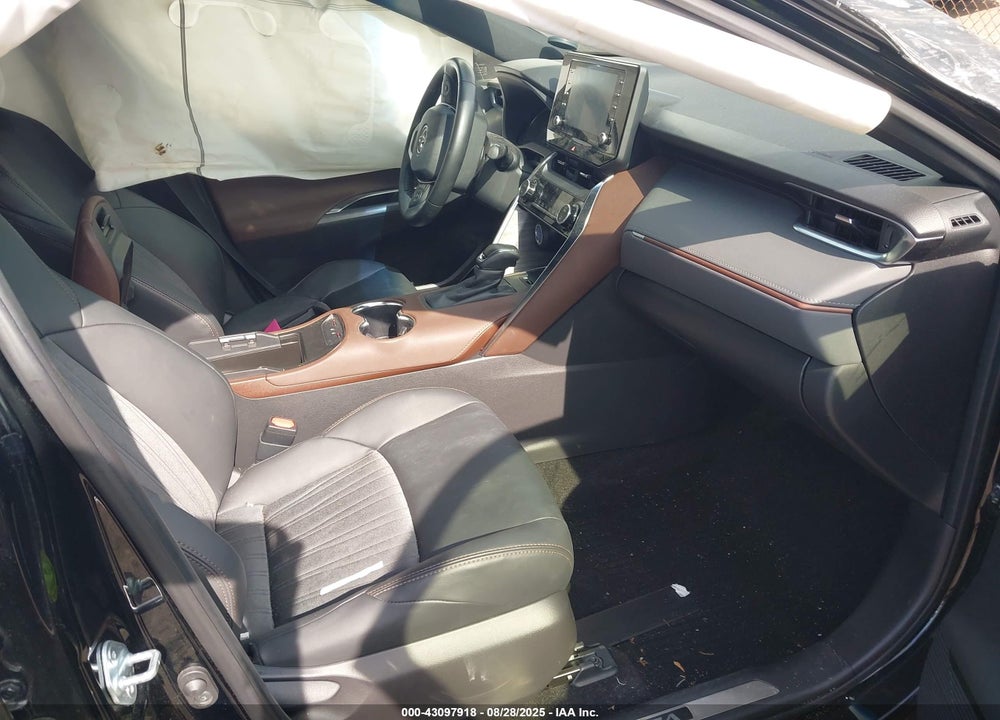 2021 TOYOTA VENZA VIN: JTEAAAAH3MJ070275