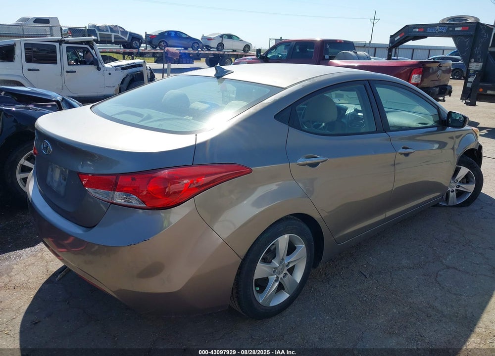 2013 HYUNDAI ELANTRA VIN: 5NPDH4AE0DH283911