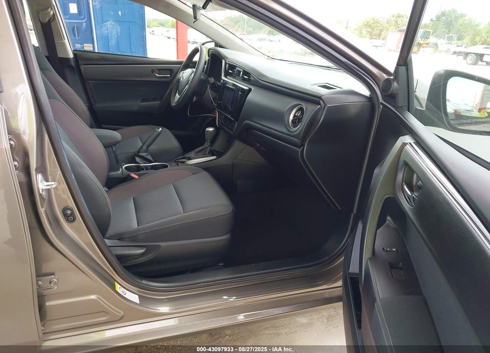 2017 TOYOTA COROLLA VIN: 2T1BURHE0HC910881