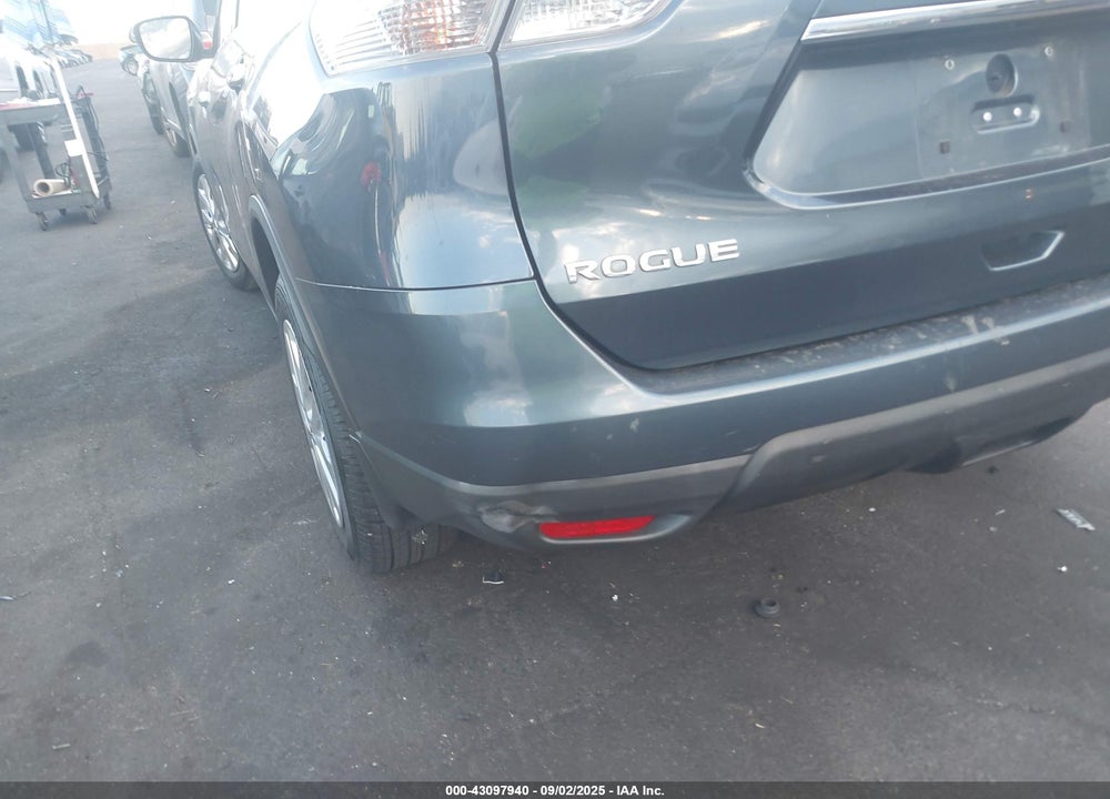 2014 NISSAN ROGUE S VIN: 5N1AT2MT2EC777115