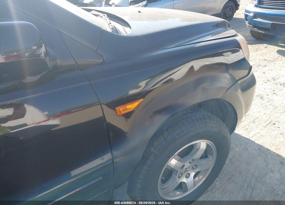 2008 HONDA PILOT EX-L VIN: 5FNYF28748B029433