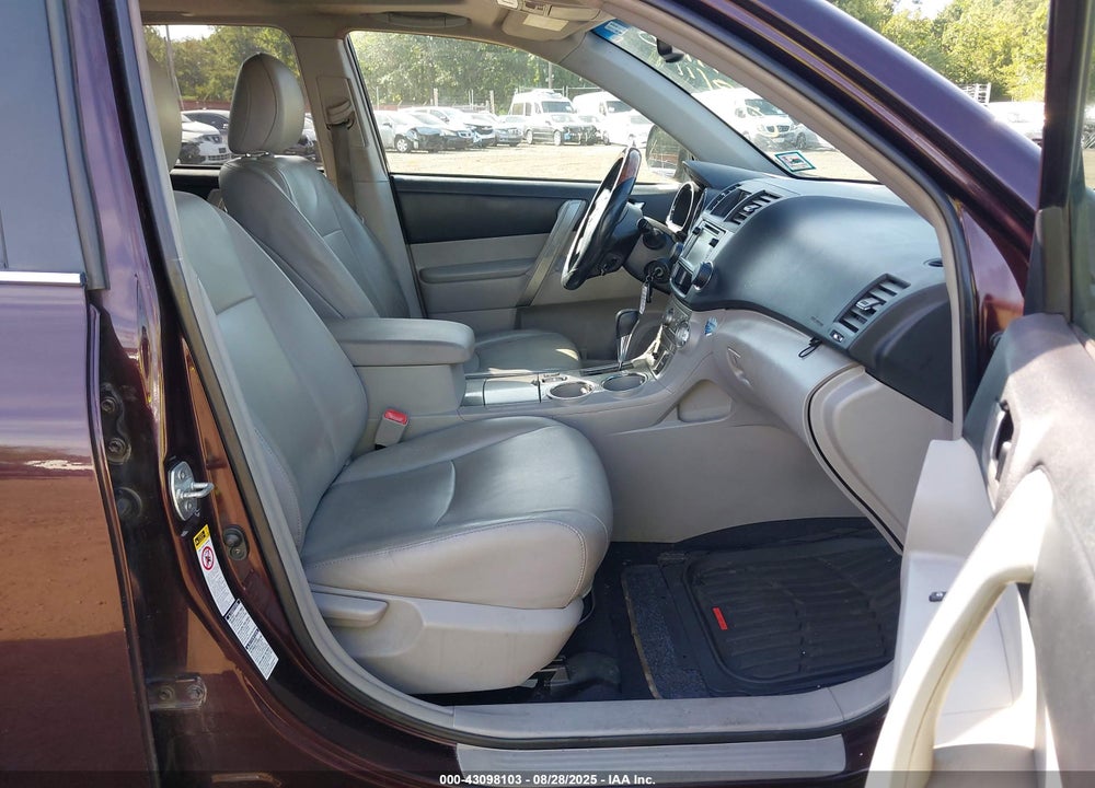2013 TOYOTA HIGHLANDER VIN: 5TDBK3EH6DS207644