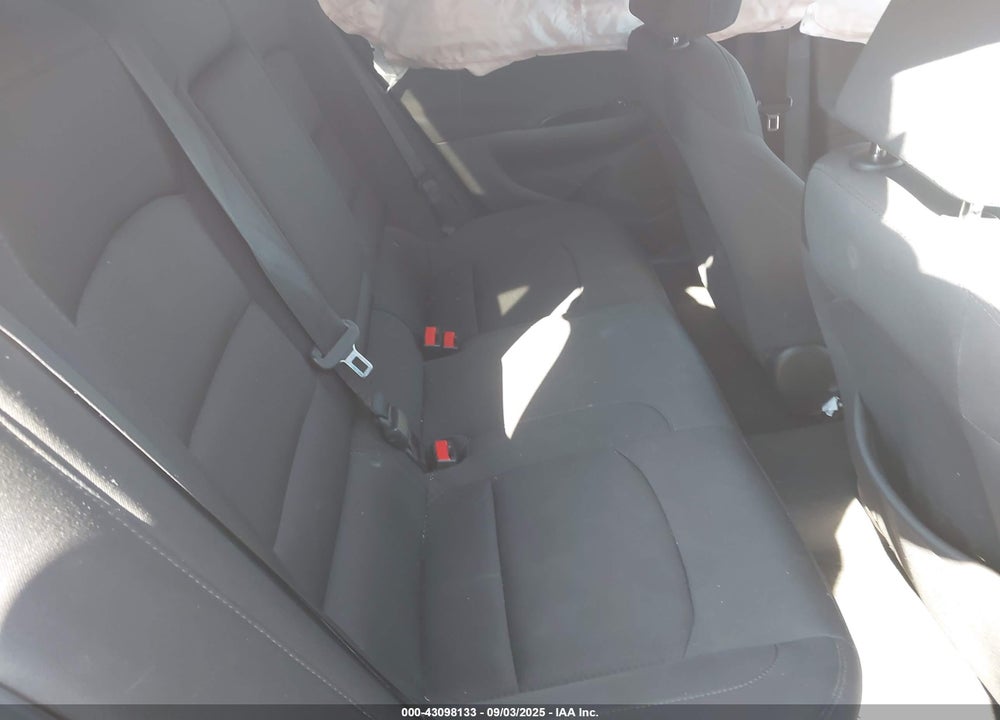 2018 CHEVROLET MALIBU VIN: 1G1ZD5ST5JF176727