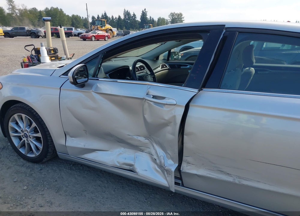 2017 FORD FUSION VIN: 3FA6P0H75HR185784