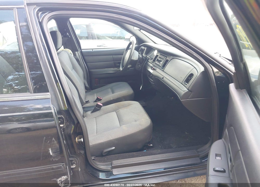 2010 FORD CROWN VICTORIA VIN: 2FABP7BV1AX139942