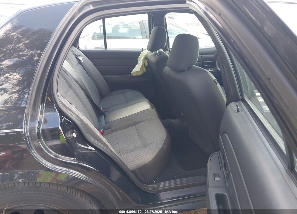 2010 FORD CROWN VICTORIA VIN: 2FABP7BV1AX139942