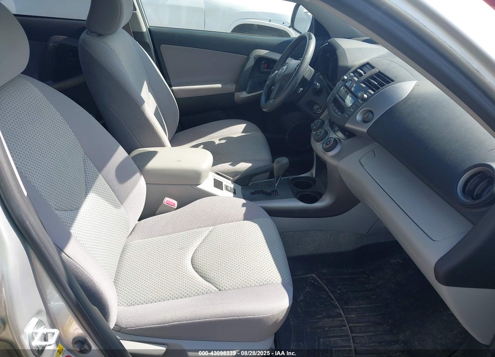 2008 TOYOTA RAV4 VIN: JTMBD33V585190091