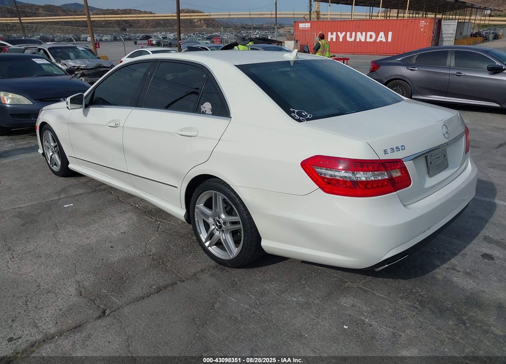 2011 MERCEDES-BENZ E-CLASS VIN: WDDHF5GB5BA325865