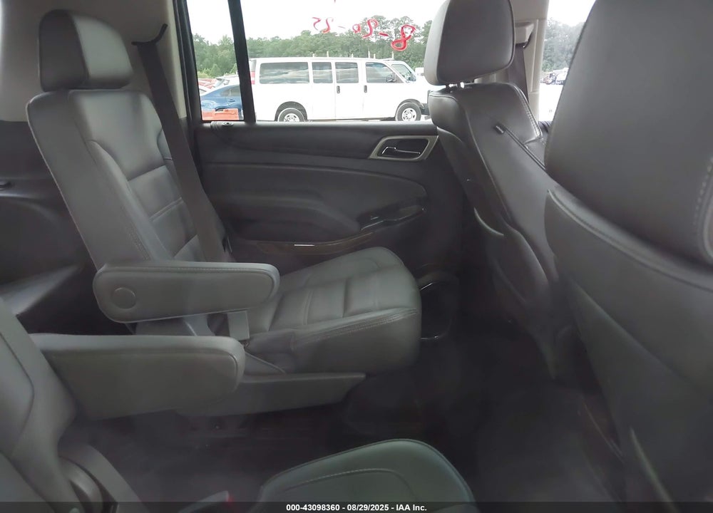 2016 GMC YUKON XL VIN: 1GKS2HKJ5GR311358