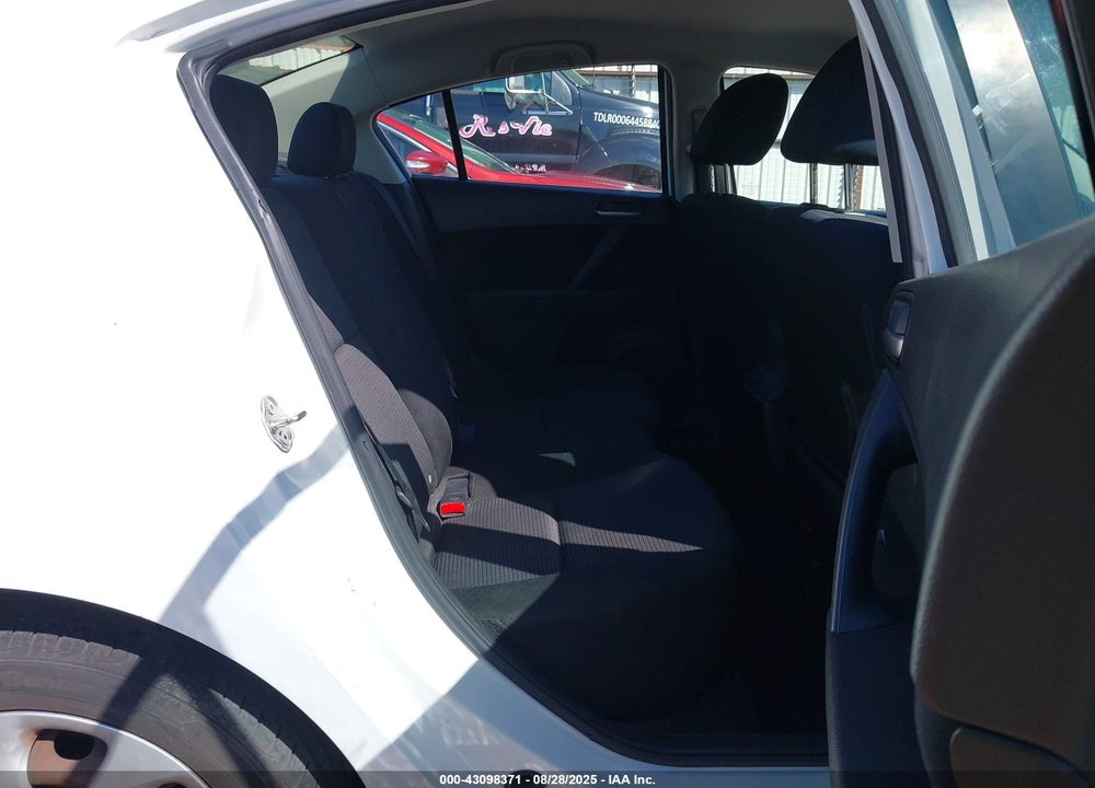 2013 MAZDA 3 VIN: JM1BL1U70D1851468