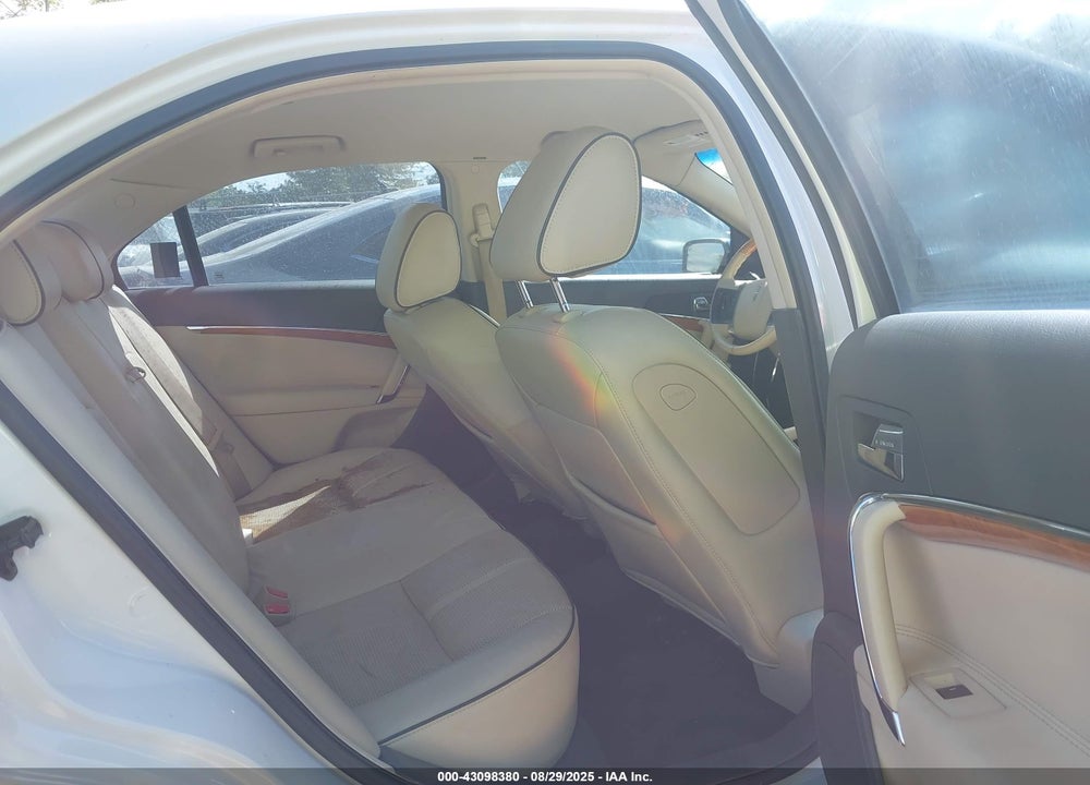 2010 LINCOLN MKZ VIN: 3LNHL2GC3AR619937