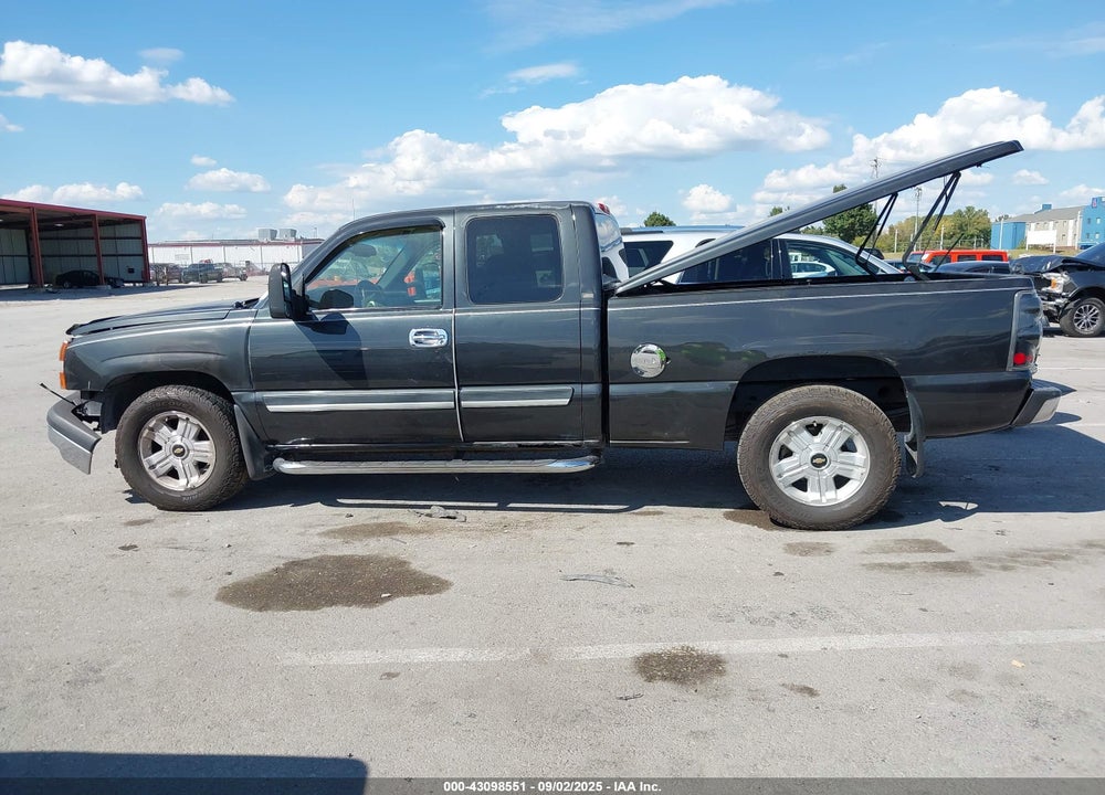 2003 CHEVROLET SILVERADO 1500 LS VIN: 1GCEK19V03E211453