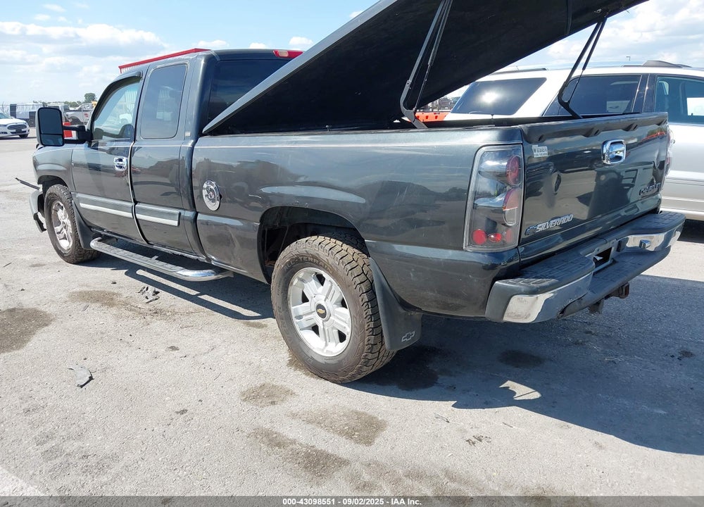 2003 CHEVROLET SILVERADO 1500 LS VIN: 1GCEK19V03E211453