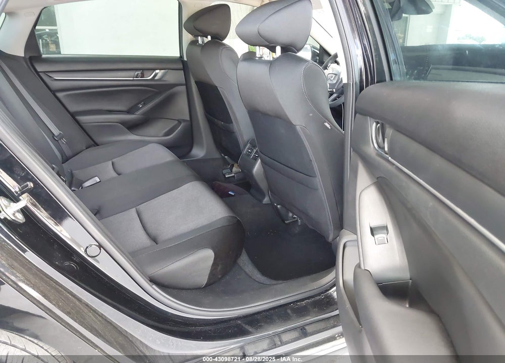 2019 HONDA ACCORD VIN: 1HGCV1F44KA002847