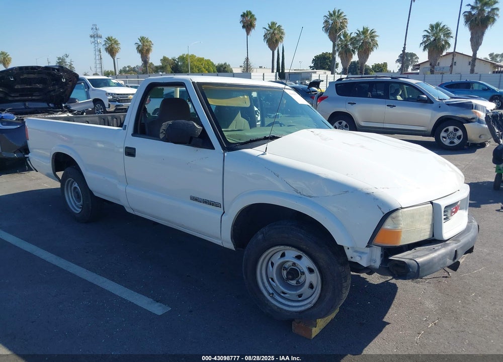 1998 GMC SONOMA SL VIN: 1GTCS14X5WK518588