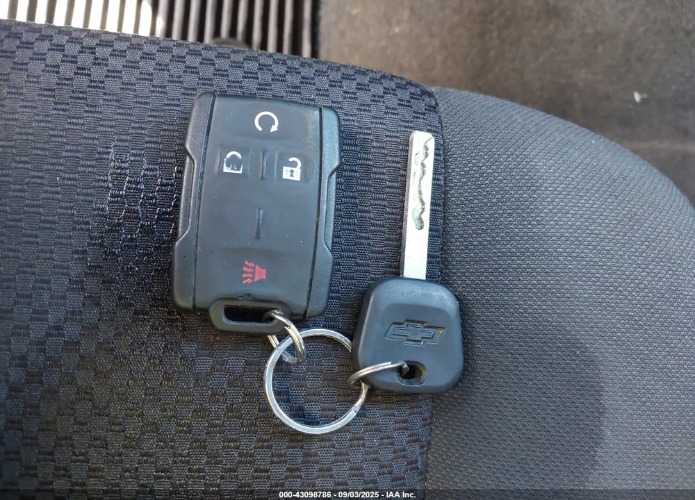 2016 CHEVROLET SILVERADO 1500 VIN: 1GCVKREC3GZ268800
