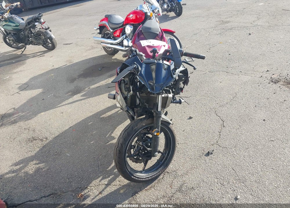 2021 KAWASAKI EX400 VIN: JKAEXKG13MDAB5918