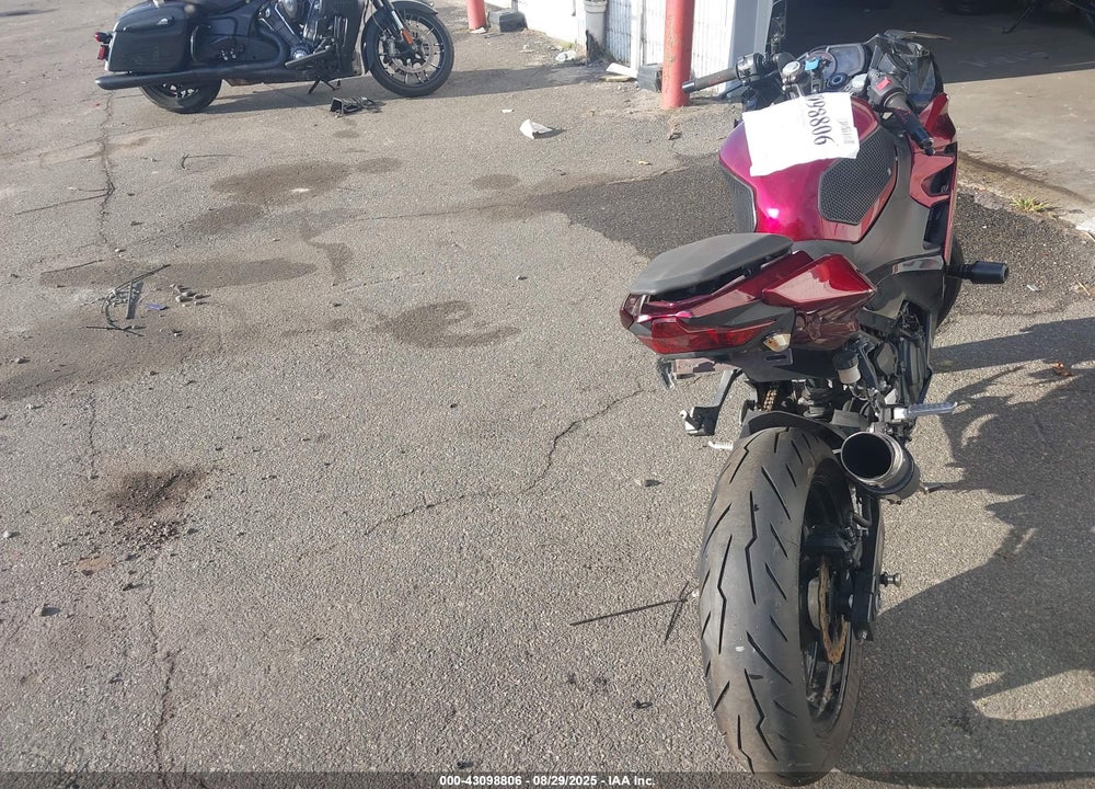 2021 KAWASAKI EX400 VIN: JKAEXKG13MDAB5918