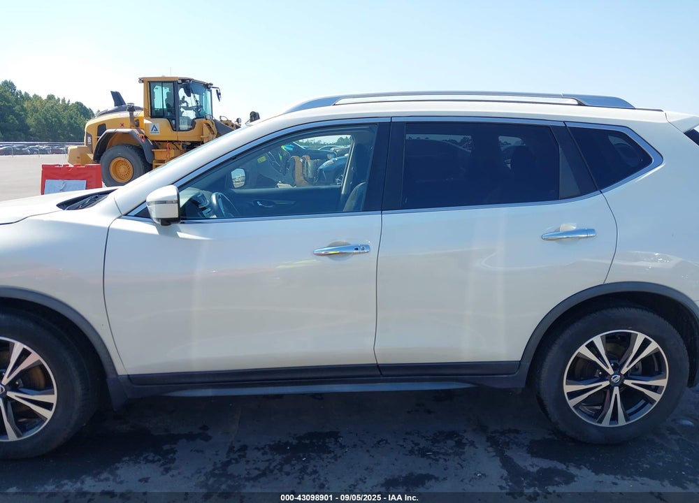 2019 NISSAN ROGUE VIN: JN8AT2MT2KW268144