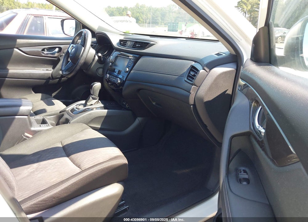 2019 NISSAN ROGUE VIN: JN8AT2MT2KW268144