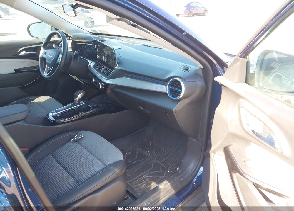 2024 CHEVROLET TRAX VIN: KL77LHE20RC038321