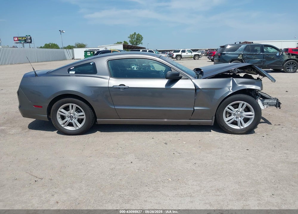 2014 FORD MUSTANG VIN: 1ZVBP8AM9E5280738