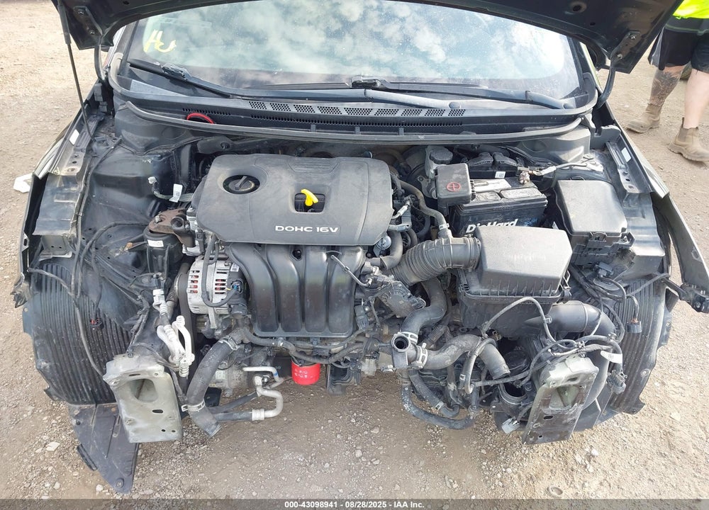 2017 KIA FORTE VIN: 3KPFK4A76HE159308