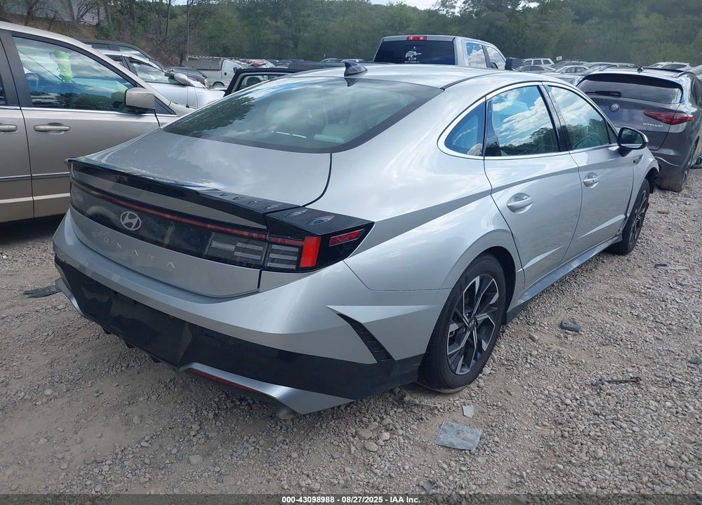 2025 HYUNDAI SONATA VIN: KMHL64JA9SA484754