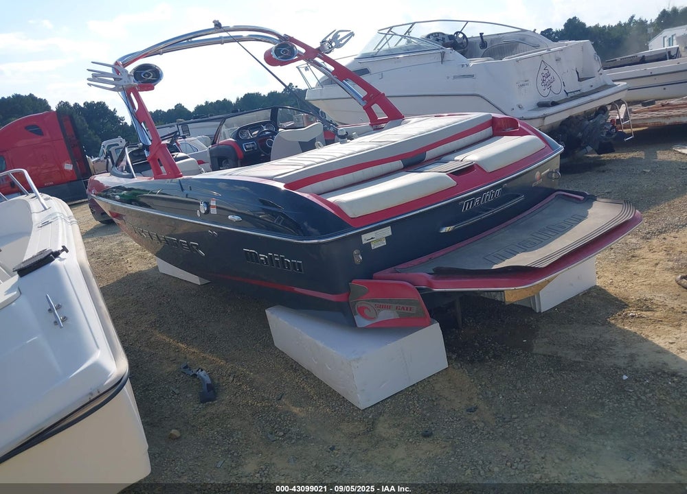 2014 MALIBU 22 MXZ VIN: MB2M0485F414