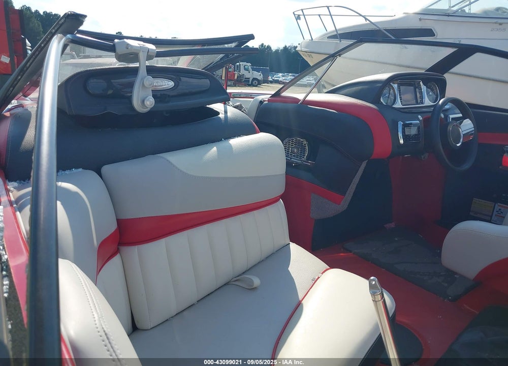 2014 MALIBU 22 MXZ VIN: MB2M0485F414