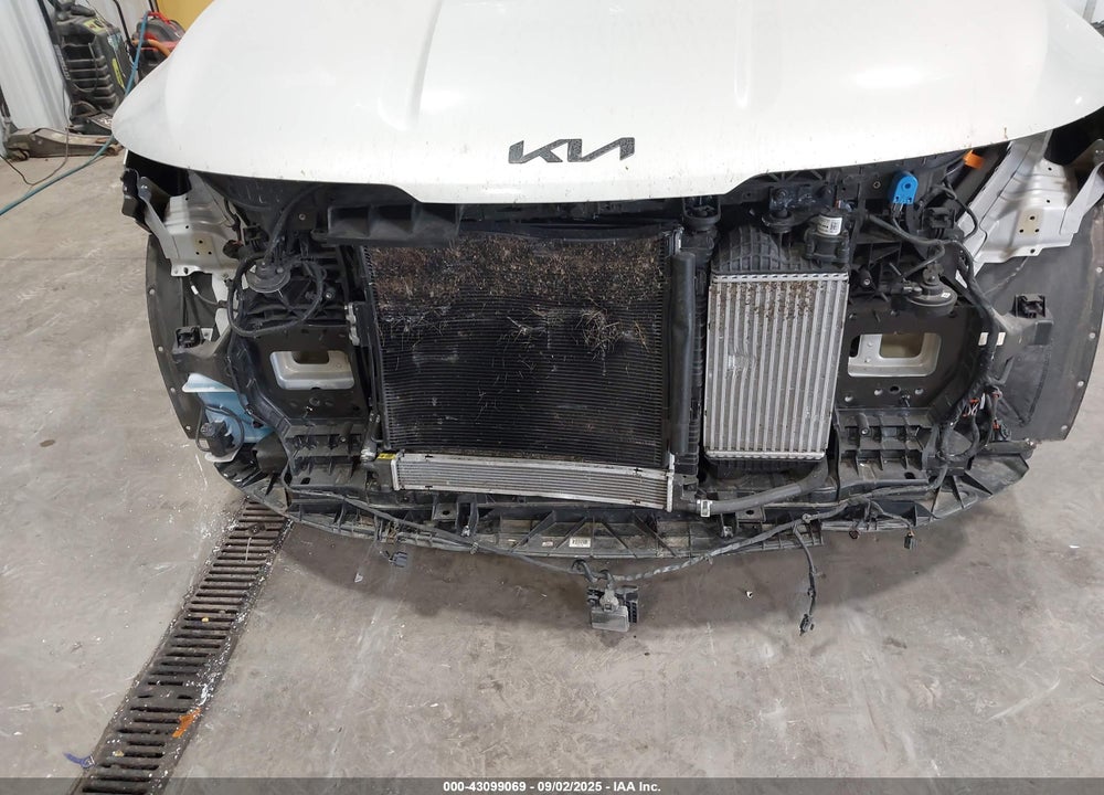 2025 KIA CARNIVAL MPV HYBRID SX PRESTIGE VIN: KNDNE5KA6S6034955