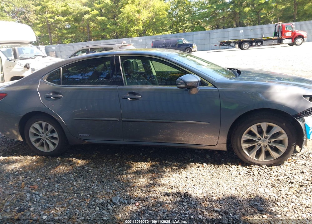 2014 LEXUS ES 300H VIN: JTHBW1GG2E2041501
