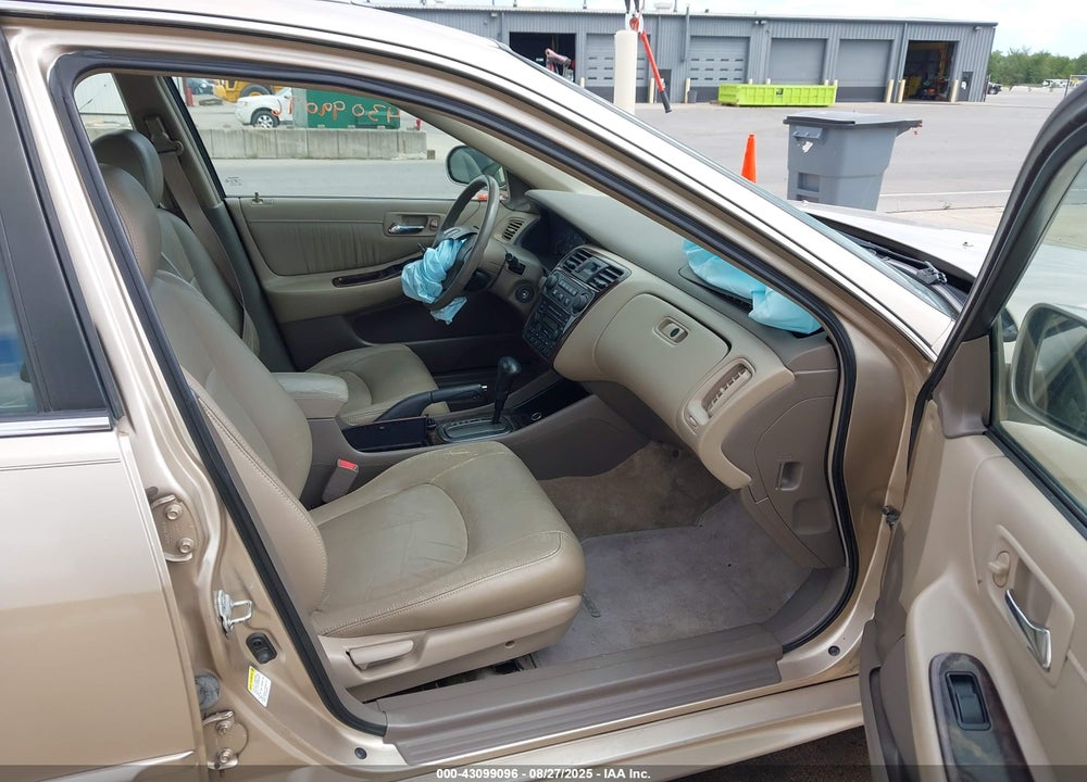 2002 HONDA ACCORD 2.3 EX VIN: 1HGCG56662A091985