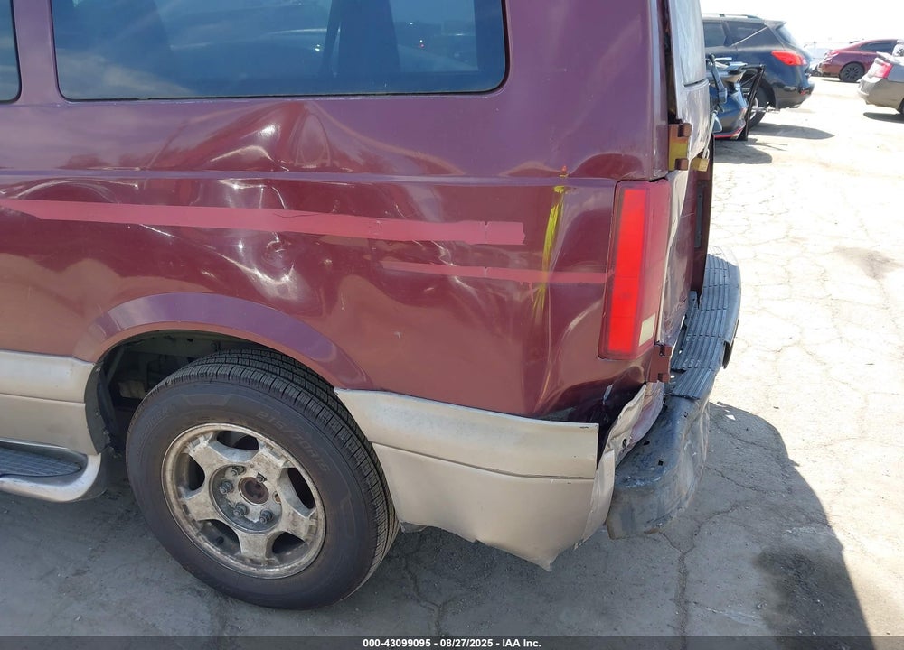 2005 CHEVROLET ASTRO VIN: 1GNDM19XX5B112156