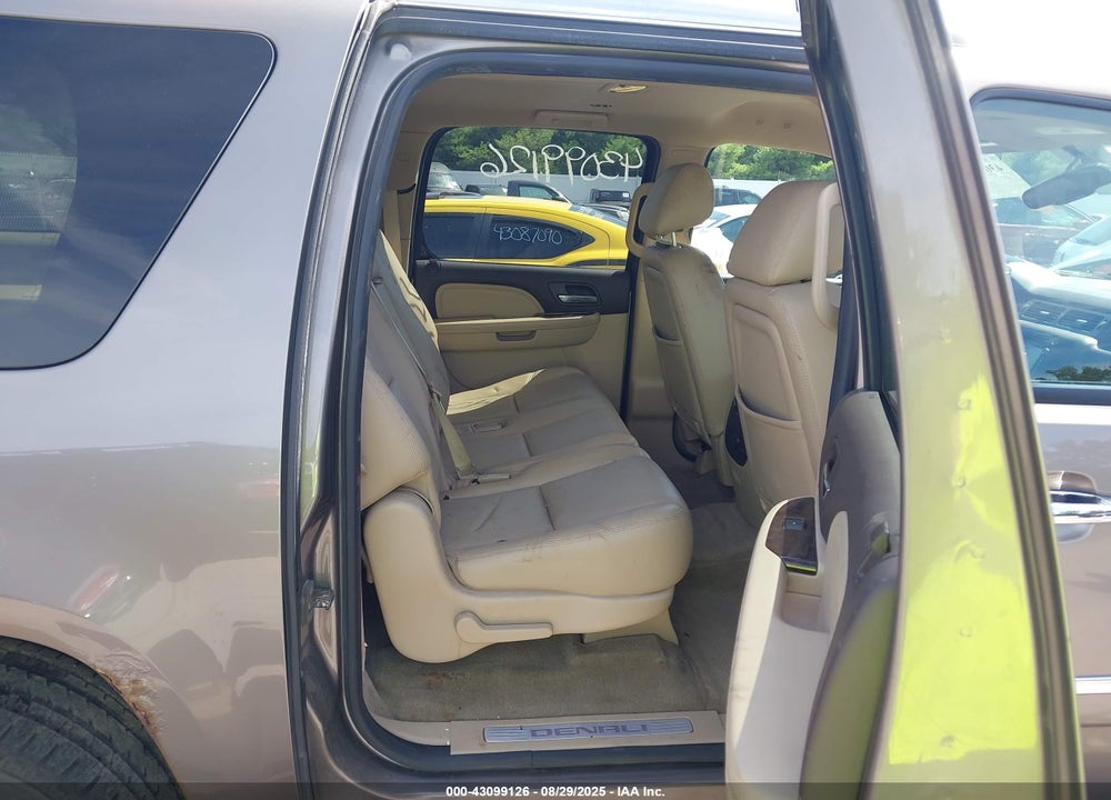 2014 GMC YUKON XL VIN: 1GKS2MEFXER151393