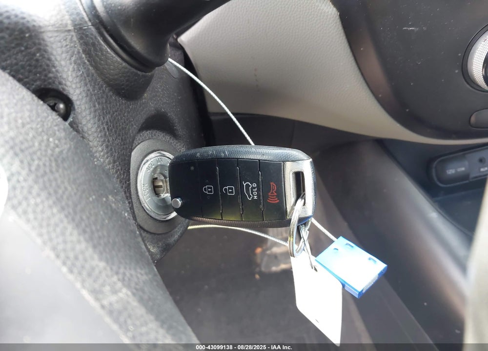 2014 KIA SOUL VIN: KNDJN2A26E7037554