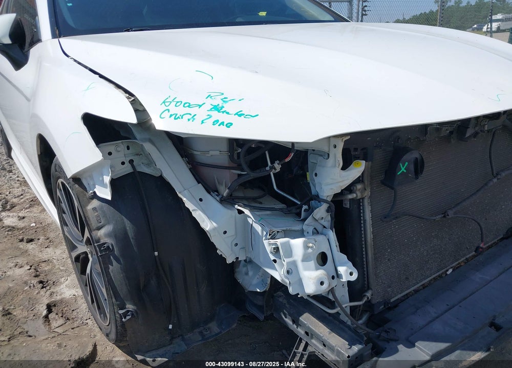 2018 TOYOTA CAMRY VIN: 4T1B11HK7JU515360