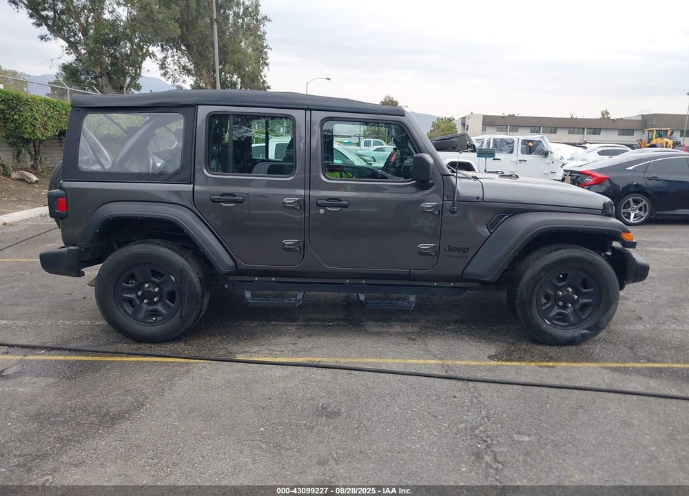 2022 JEEP WRANGLER UNLIMITED VIN: 1C4HJXDG7NW174409