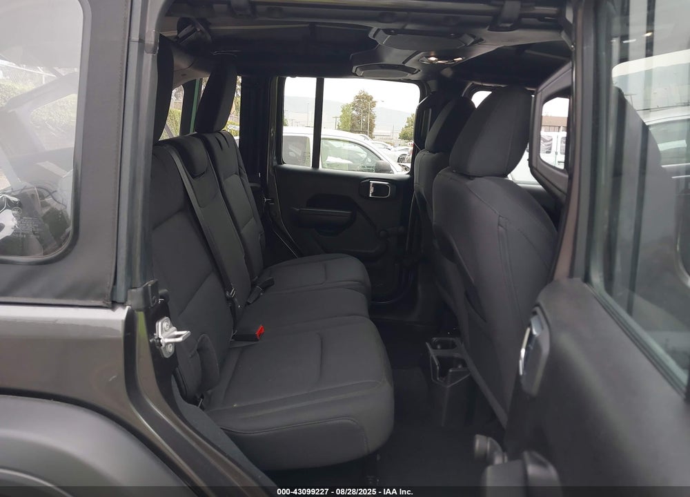 2022 JEEP WRANGLER UNLIMITED VIN: 1C4HJXDG7NW174409