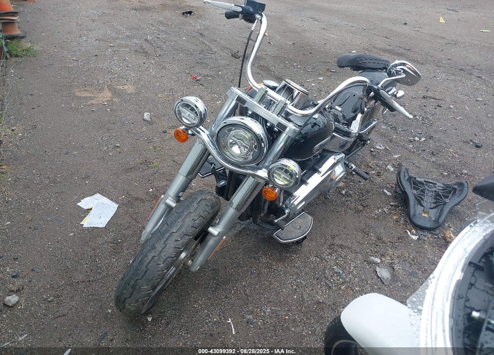 2021 HARLEY-DAVIDSON FLHC VIN: 1HD1YAJ10MB047578