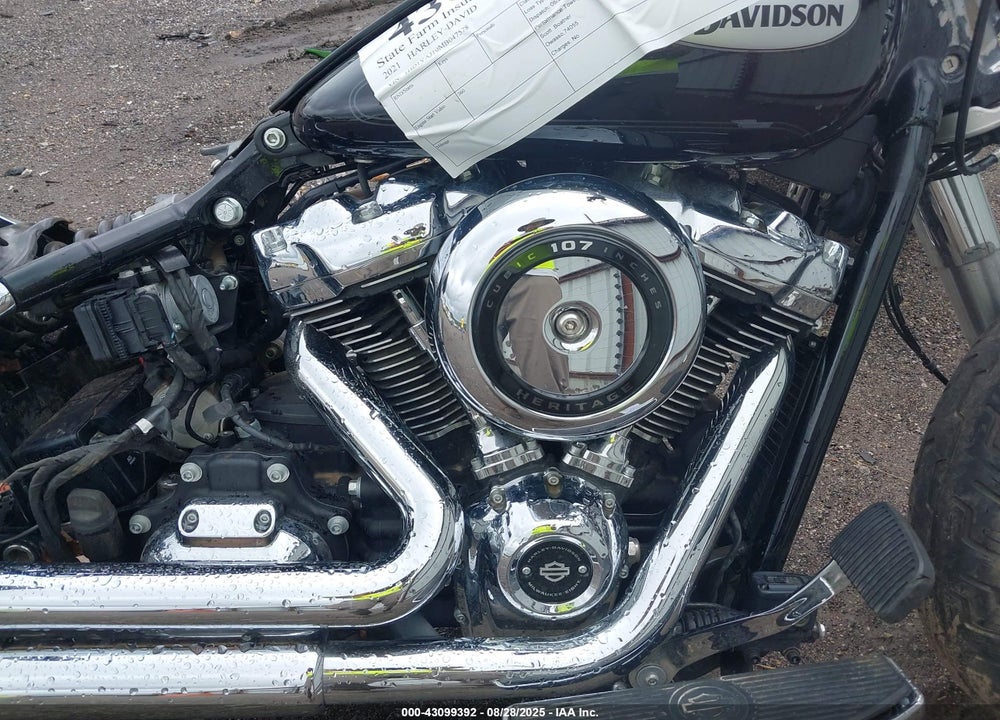 2021 HARLEY-DAVIDSON FLHC VIN: 1HD1YAJ10MB047578