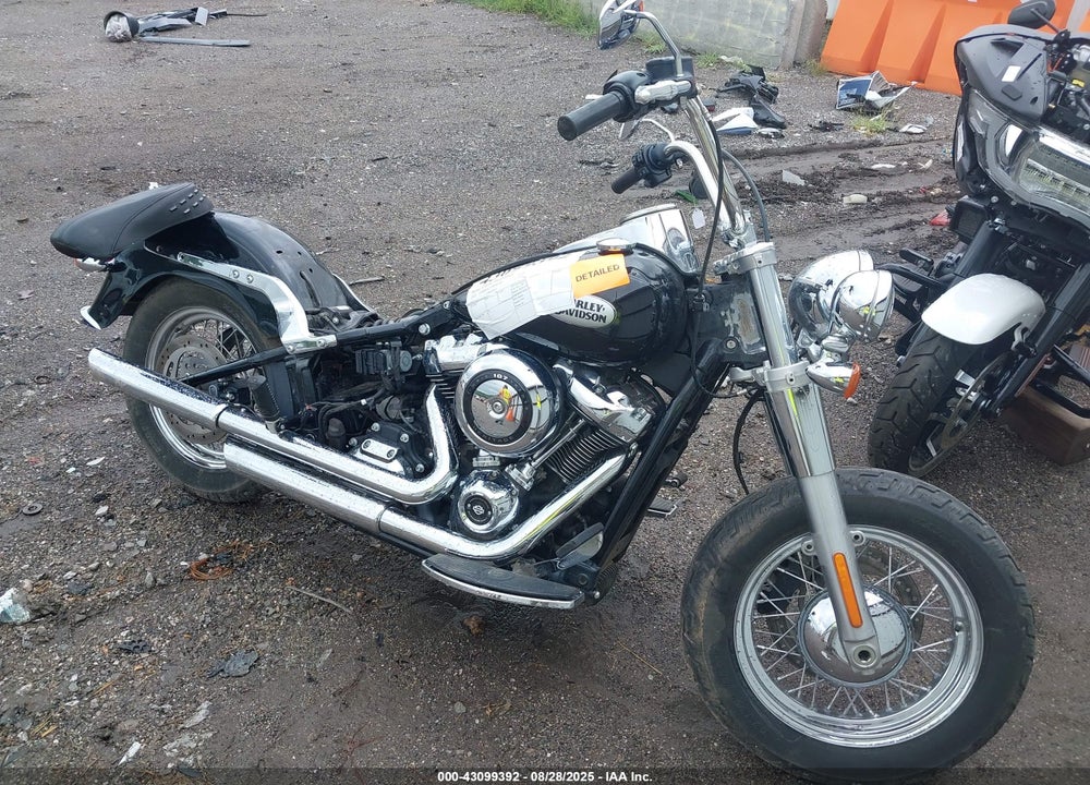 2021 HARLEY-DAVIDSON FLHC VIN: 1HD1YAJ10MB047578