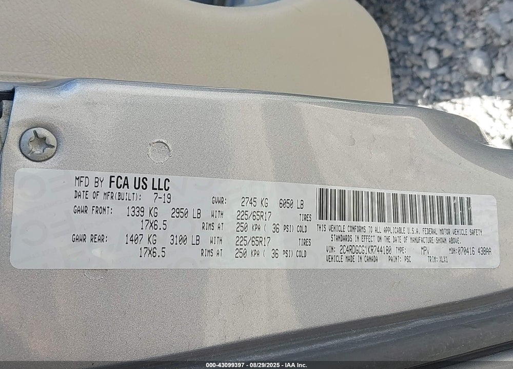 2019 DODGE GRAND CARAVAN SXT VIN: 2C4RDGCG1KR744180