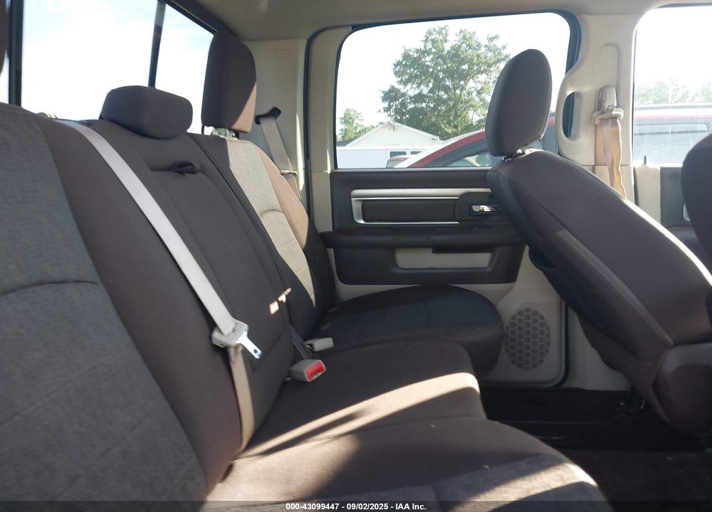 2015 RAM 1500 VIN: 1C6RR7LTXFS777883
