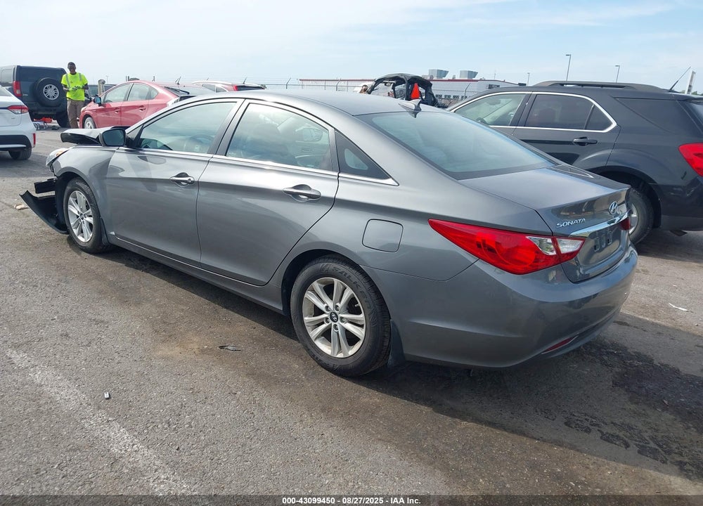 2013 HYUNDAI SONATA VIN: 5NPEB4AC4DH784269