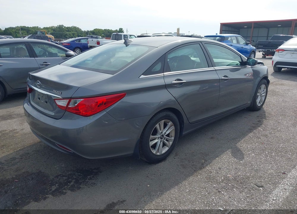 2013 HYUNDAI SONATA VIN: 5NPEB4AC4DH784269