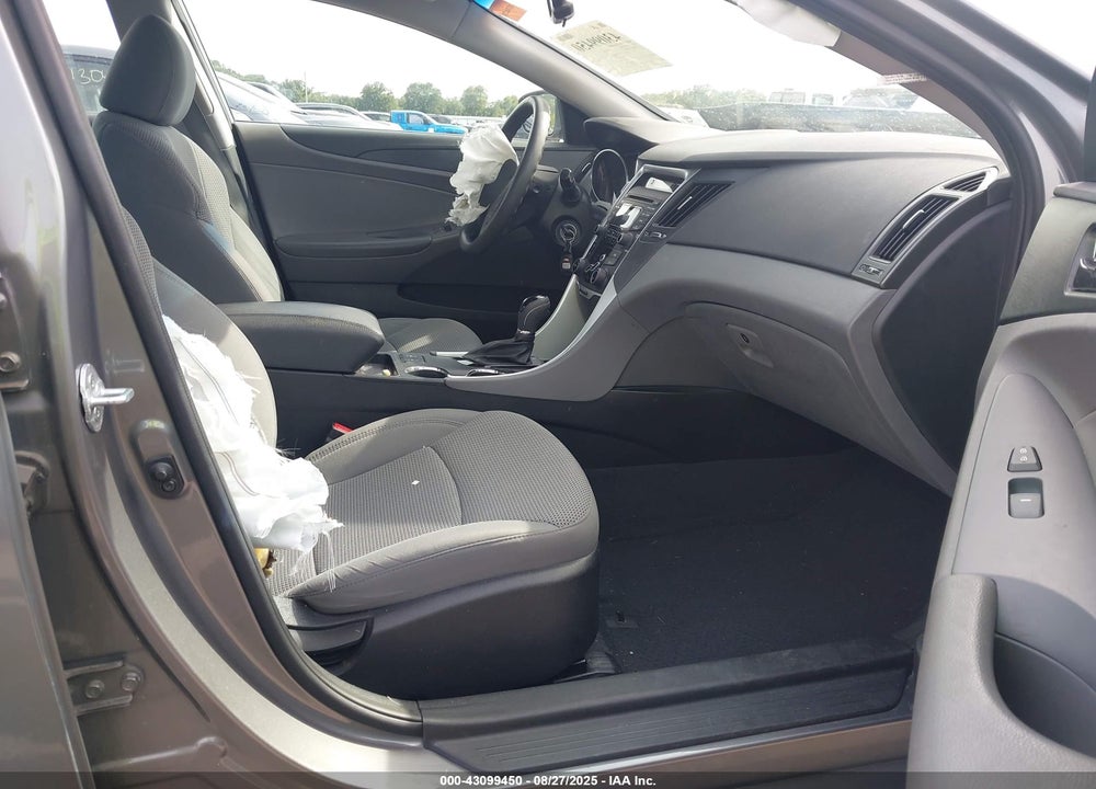 2013 HYUNDAI SONATA VIN: 5NPEB4AC4DH784269