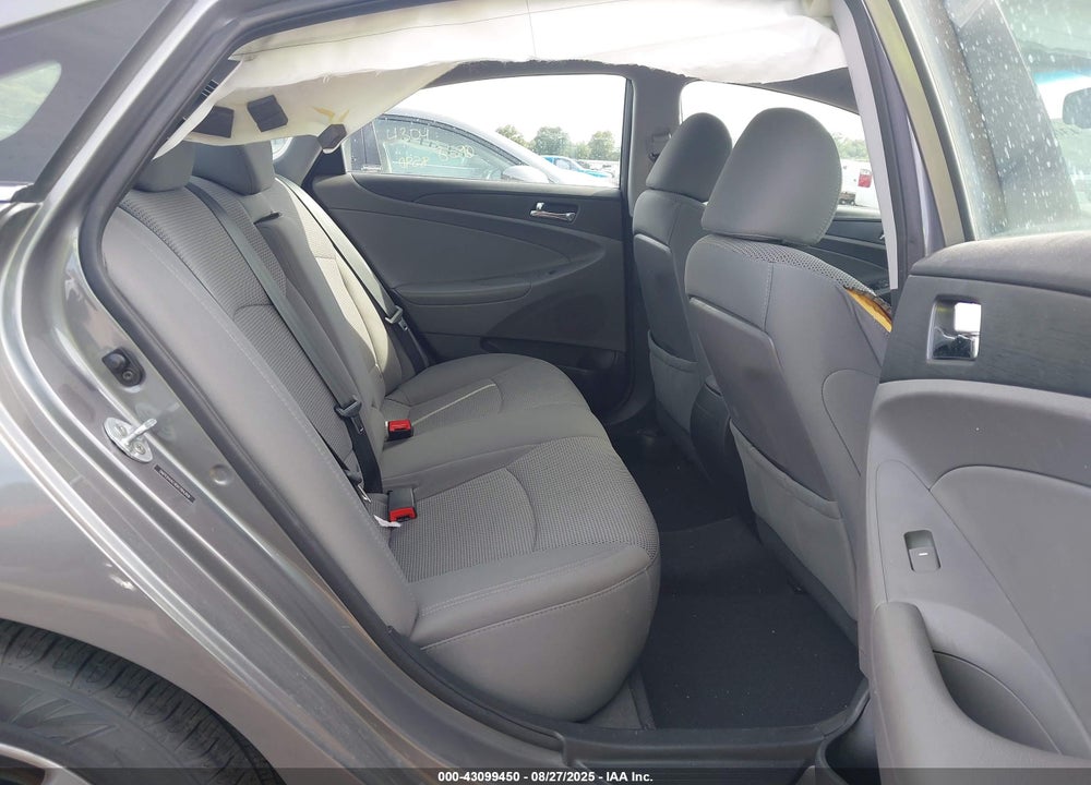 2013 HYUNDAI SONATA VIN: 5NPEB4AC4DH784269